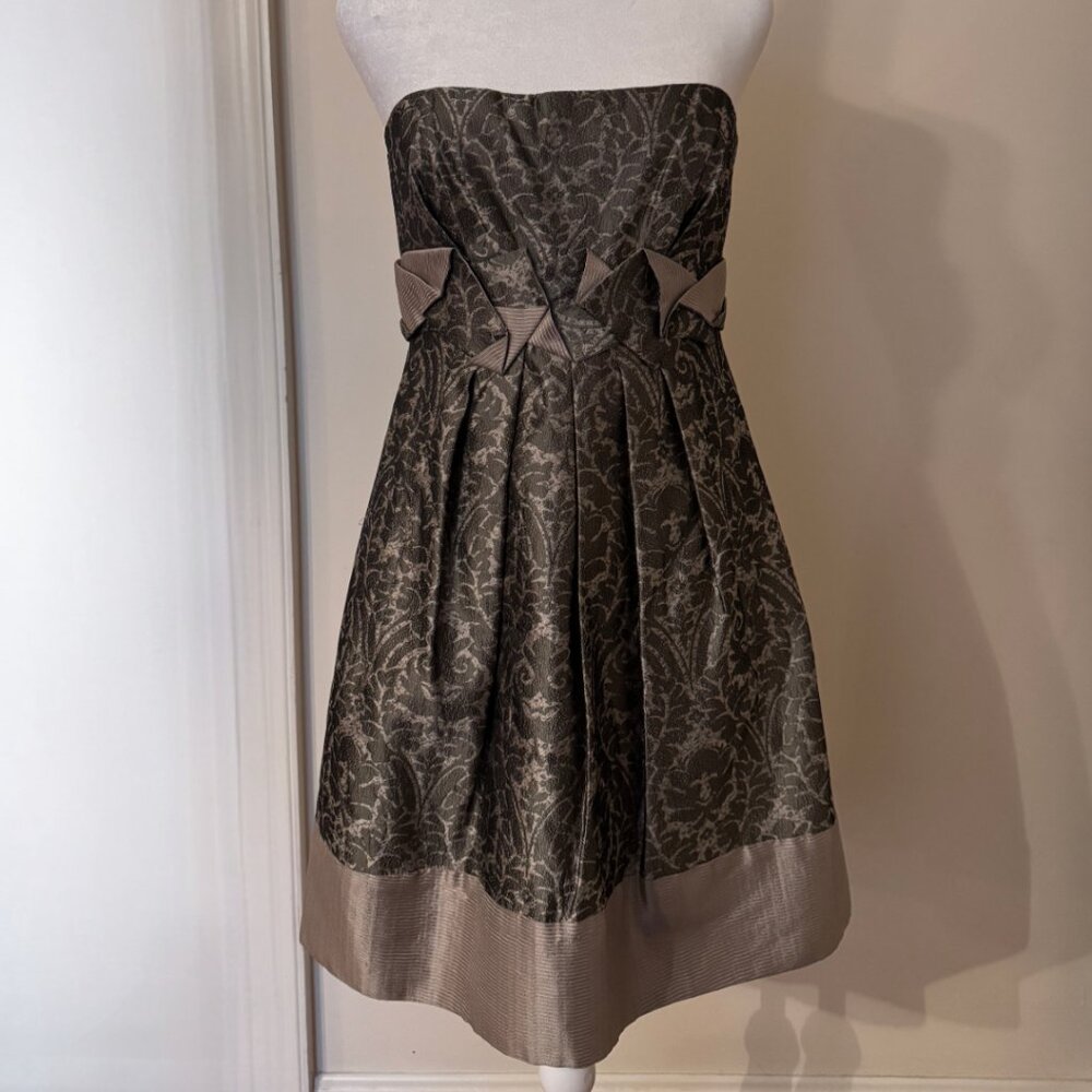BCBG Strapless Pewter Jacquard Dress Size 4 | A-Line Cocktail Dress w pockets ✨